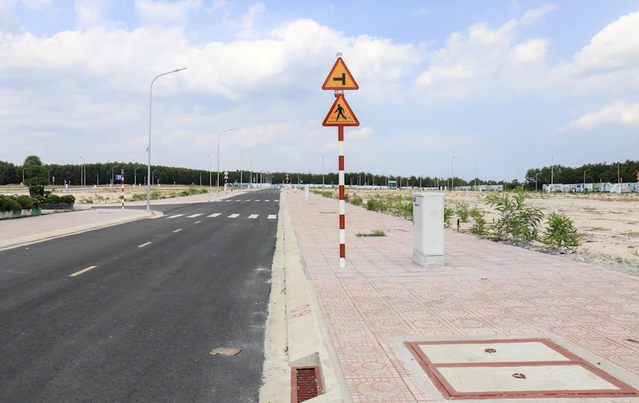 Chào đất giá mềm chỉ hơn 1TỶ có ngay 100m2, ngay sân bay Long Thành_Dân cư đông đúc!!!