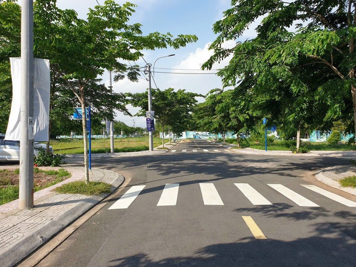 Đất trung tâm Thành Phố Sân Bay_100m2_Dân cư đông đúc_Kinh doanh ngay!!!Chỉ từ 15tr/m2