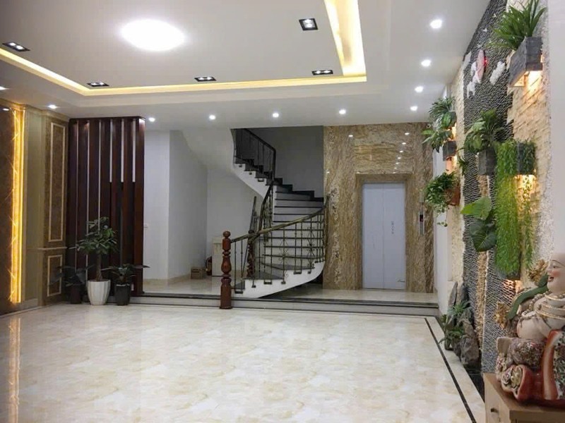 Bán nhà Đặng Vũ Hỷ, Long Biên 88m2 có thang máy, đường ô tô tránh, giá tốt