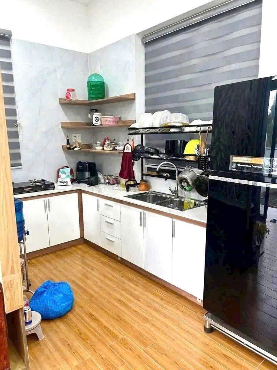 Bán nhà vườn 2 mặt tiền đường oto xã Thạnh Đức dt 235,5m2 full thổ giá 2,39 tỷ 5