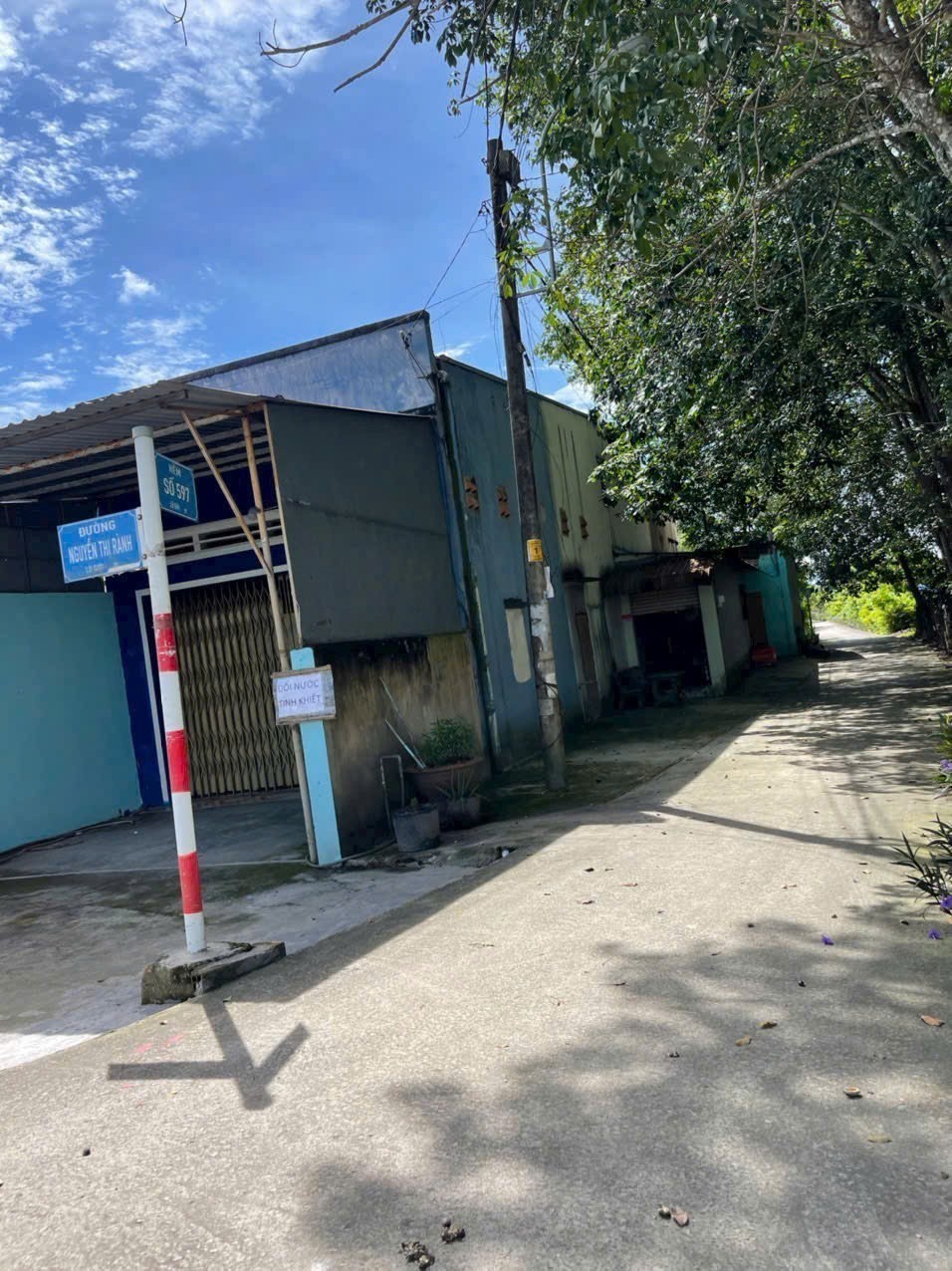 Bán đất hẻm Nguyễn Thị Rành, xã Nhuận Đức tdt 1000m2 (300m2 thổ) thích hợp xây biệt thự giá 5,8 tỷ 2