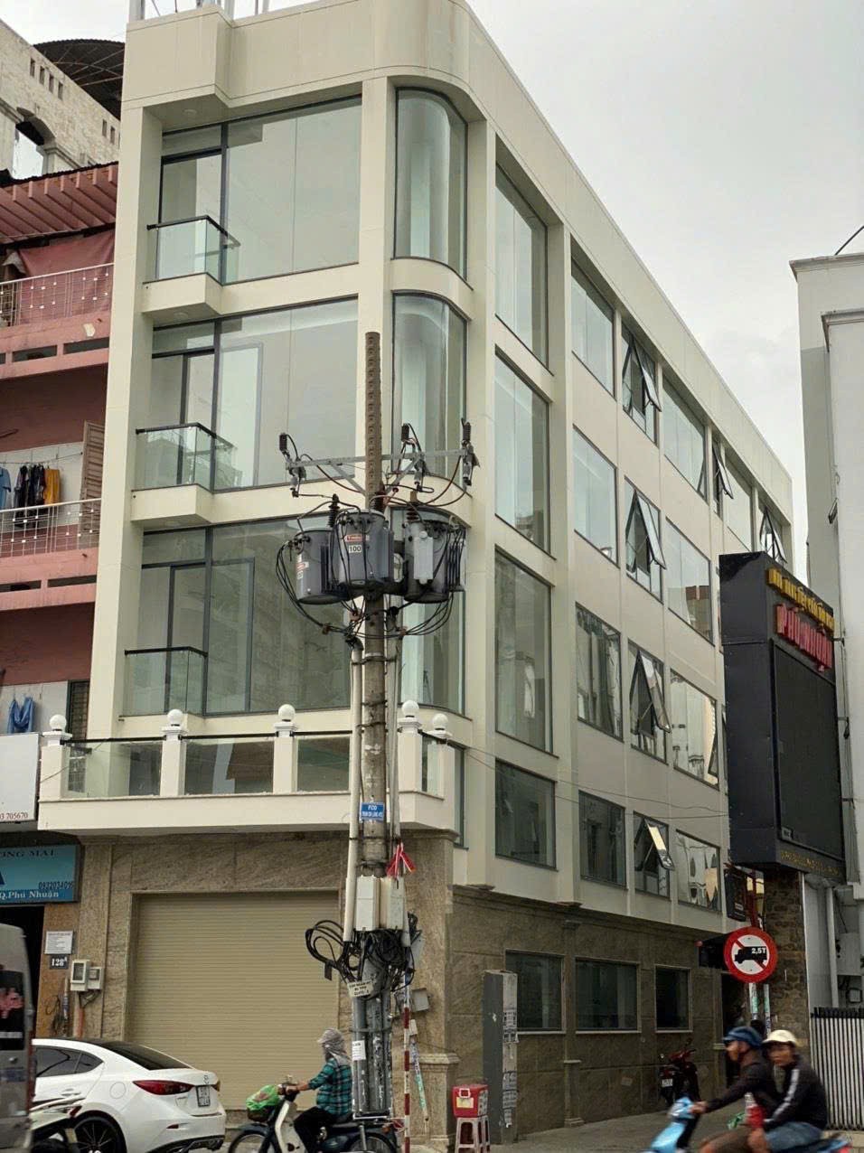 Cần bán Nhà mặt tiền Phú Nhuận, Hồ Chí Minh, Diện tích 132m², Giá 65 Tỷ 2