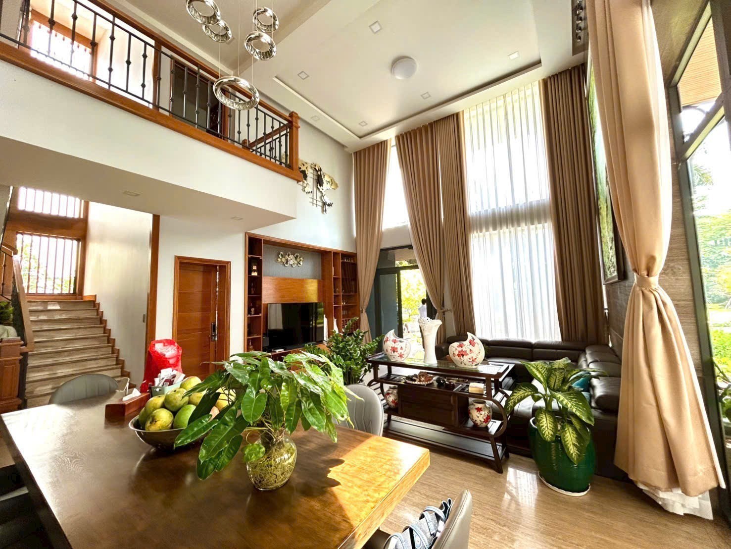 Cần bán Biệt thự Phường Phú Hữu, Quận 9, Diện tích 341m², Giá Thương lượng 2