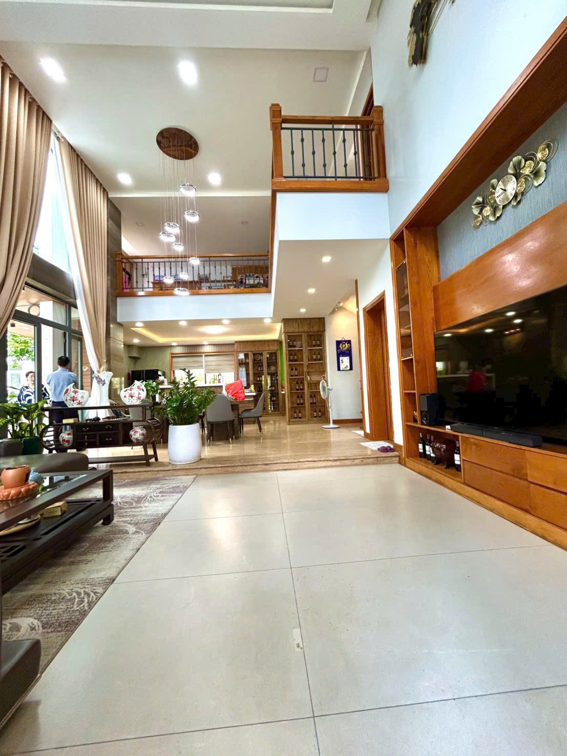 Cần bán Biệt thự Phường Phú Hữu, Quận 9, Diện tích 341m², Giá Thương lượng 9