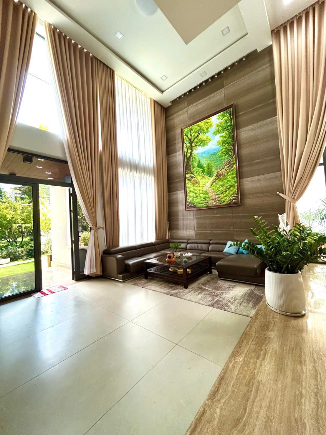 Cần bán Biệt thự Phường Phú Hữu, Quận 9, Diện tích 341m², Giá Thương lượng 7