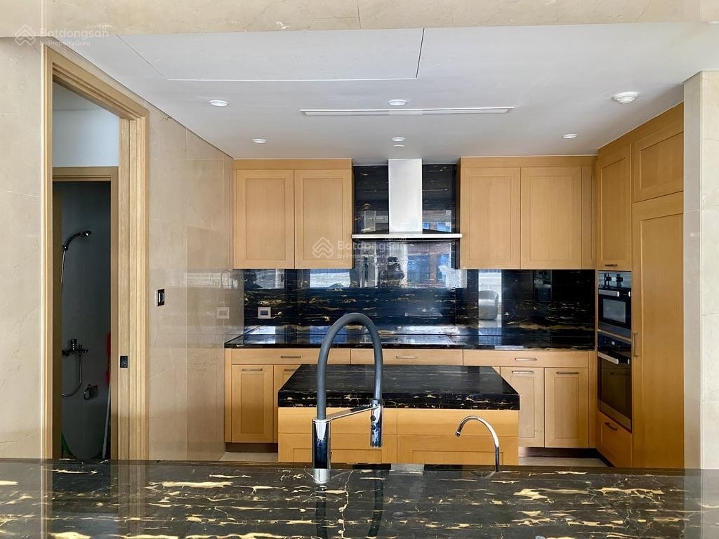 Cho thuê Căn hộ chung cư Phường Thảo Điền, Quận 2, Diện tích 217m², Giá Thương lượng 4