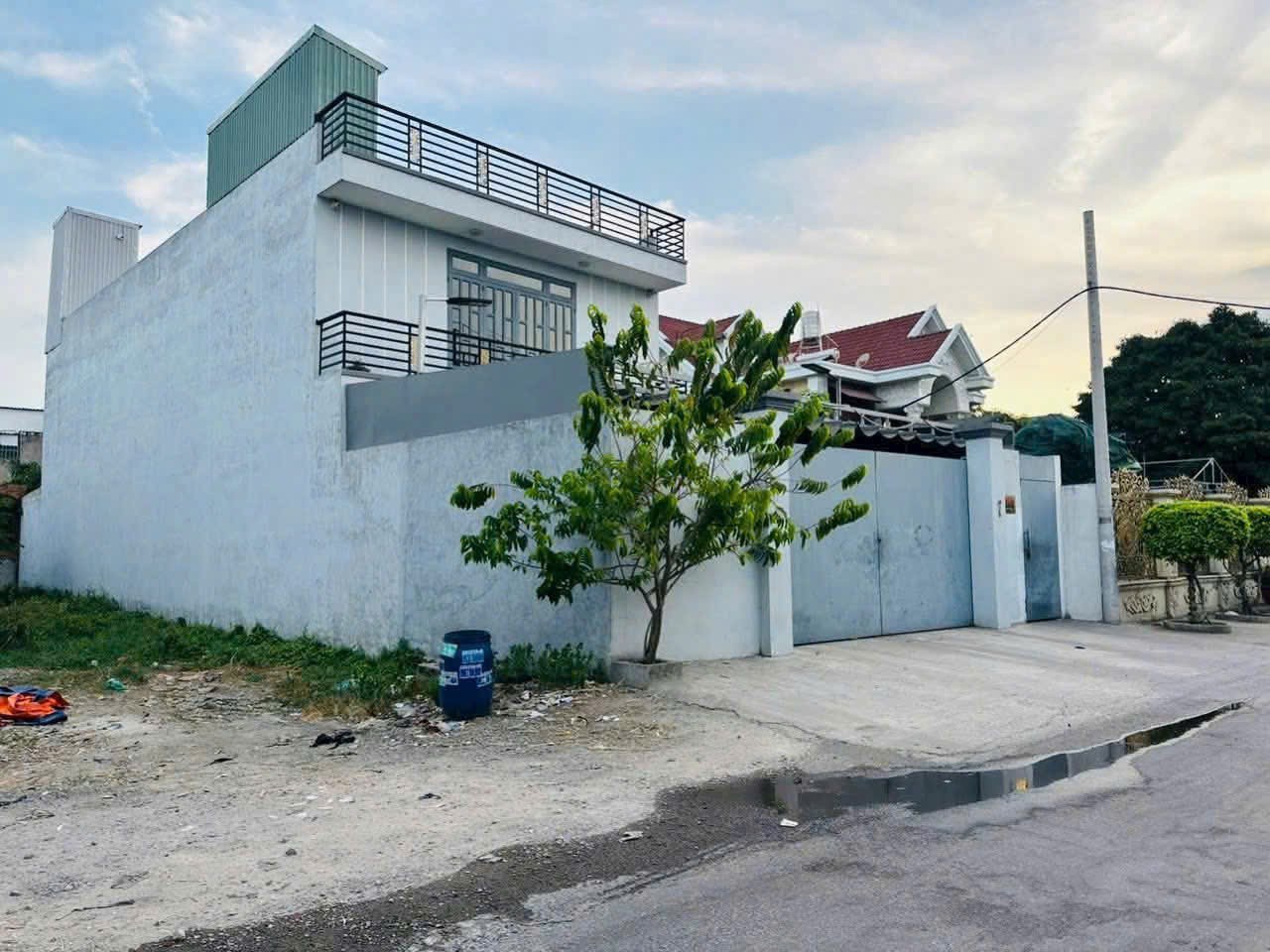 Bán nhà xưởng mt đường 1B, Vĩnh Lộc B dt 285m2 ( 250m2 thổ) 1 lầu , hoàn công giá chốt 12 tỷ 3