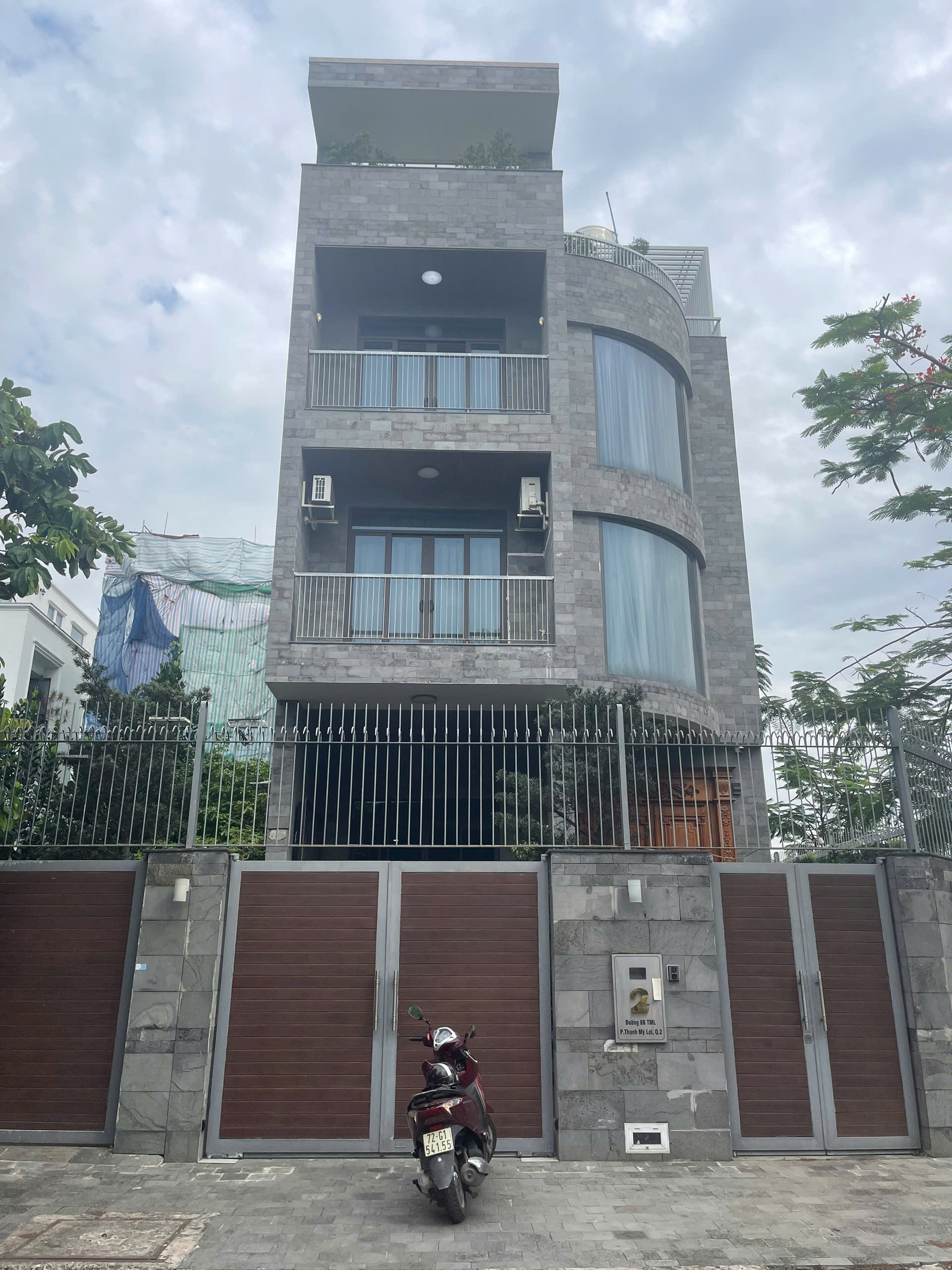 Cho thuê Biệt thự Phường Thạnh Mỹ Lợi, Quận 2, Diện tích 400m², Giá Thương lượng