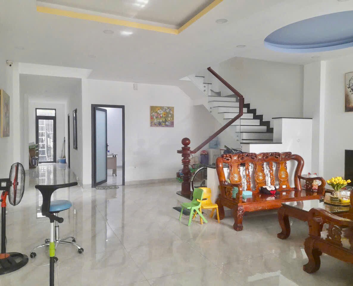 Cần bán Nhà mặt tiền Quận 9, Hồ Chí Minh, Diện tích 120m², Giá 14.8 Tỷ