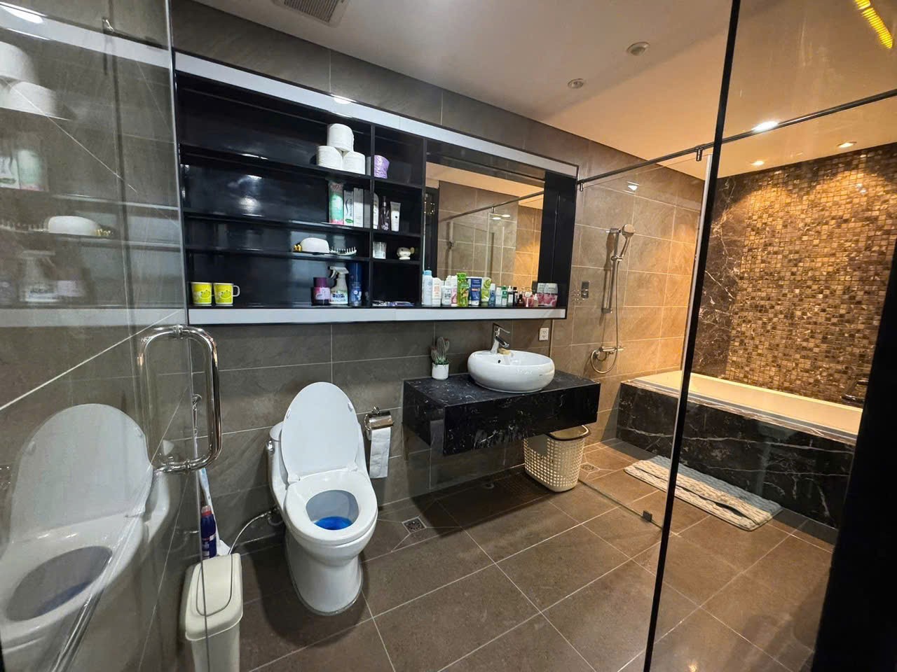 Cho thuê Căn hộ chung cư Bình Thạnh, Hồ Chí Minh, Diện tích 150m², Giá 80 Triệu/tháng 23