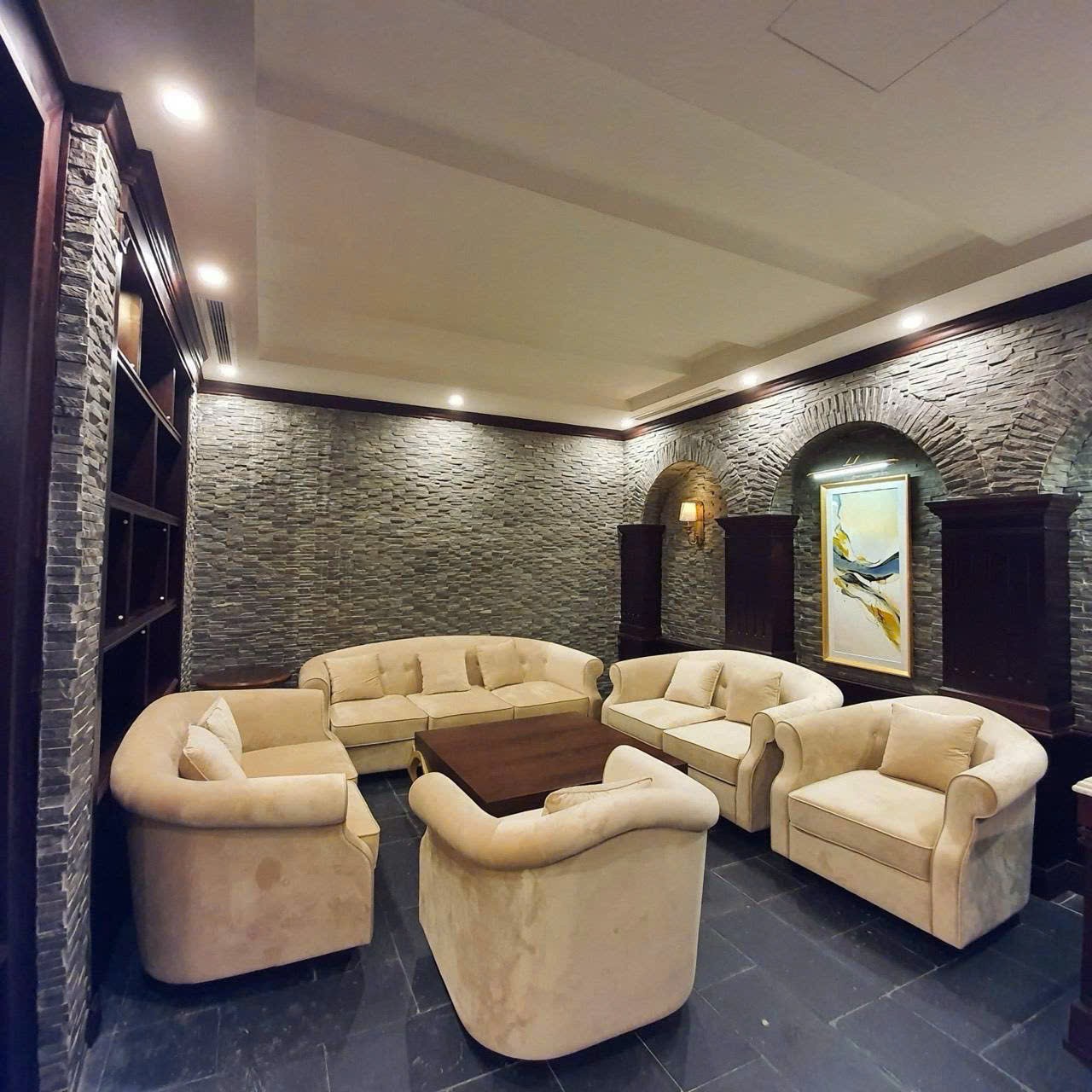 Cho thuê Biệt thự Phường Bến Nghé, Quận 1, Diện tích 225m², Giá Thương lượng 7