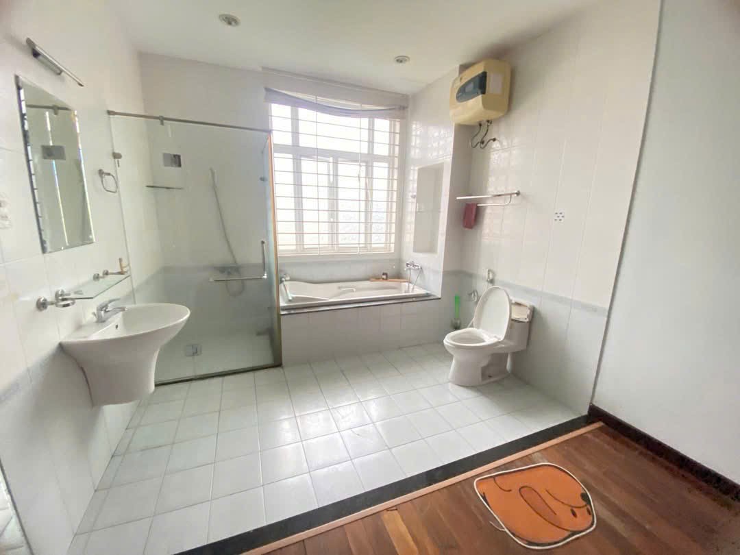 Cần bán Nhà mặt tiền Quận 2, Hồ Chí Minh, Diện tích 150m², Giá Thương lượng 11