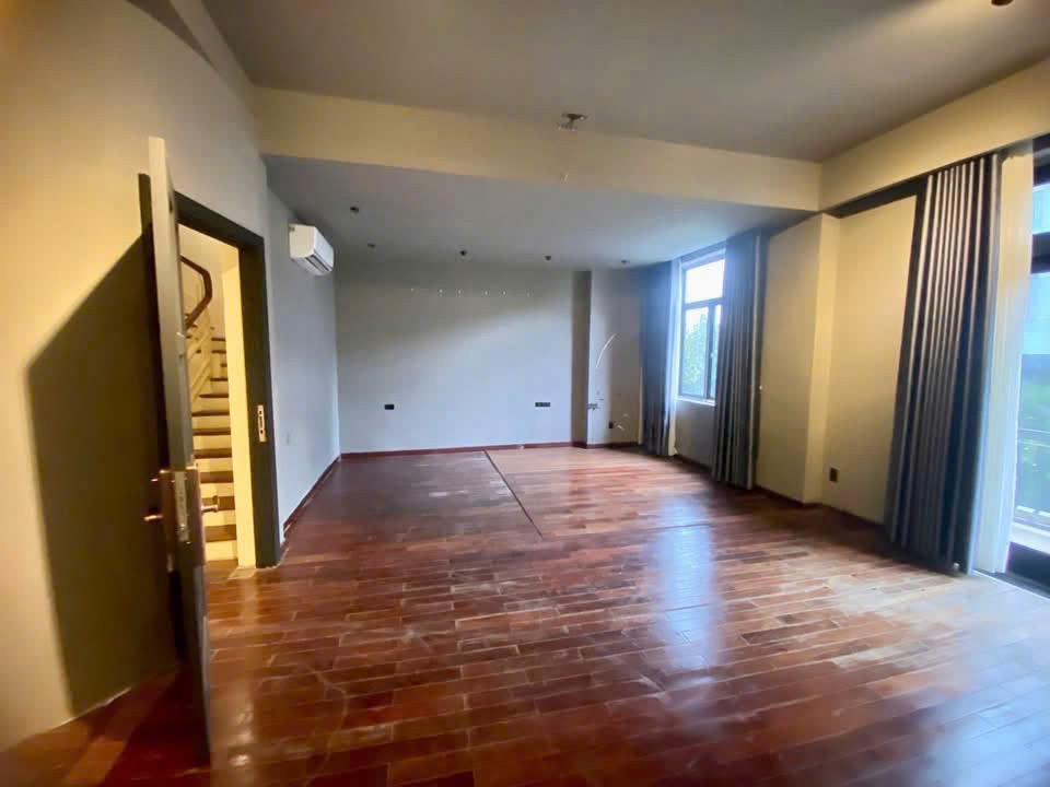 Cần bán Nhà mặt tiền Quận 2, Hồ Chí Minh, Diện tích 150m², Giá Thương lượng 3