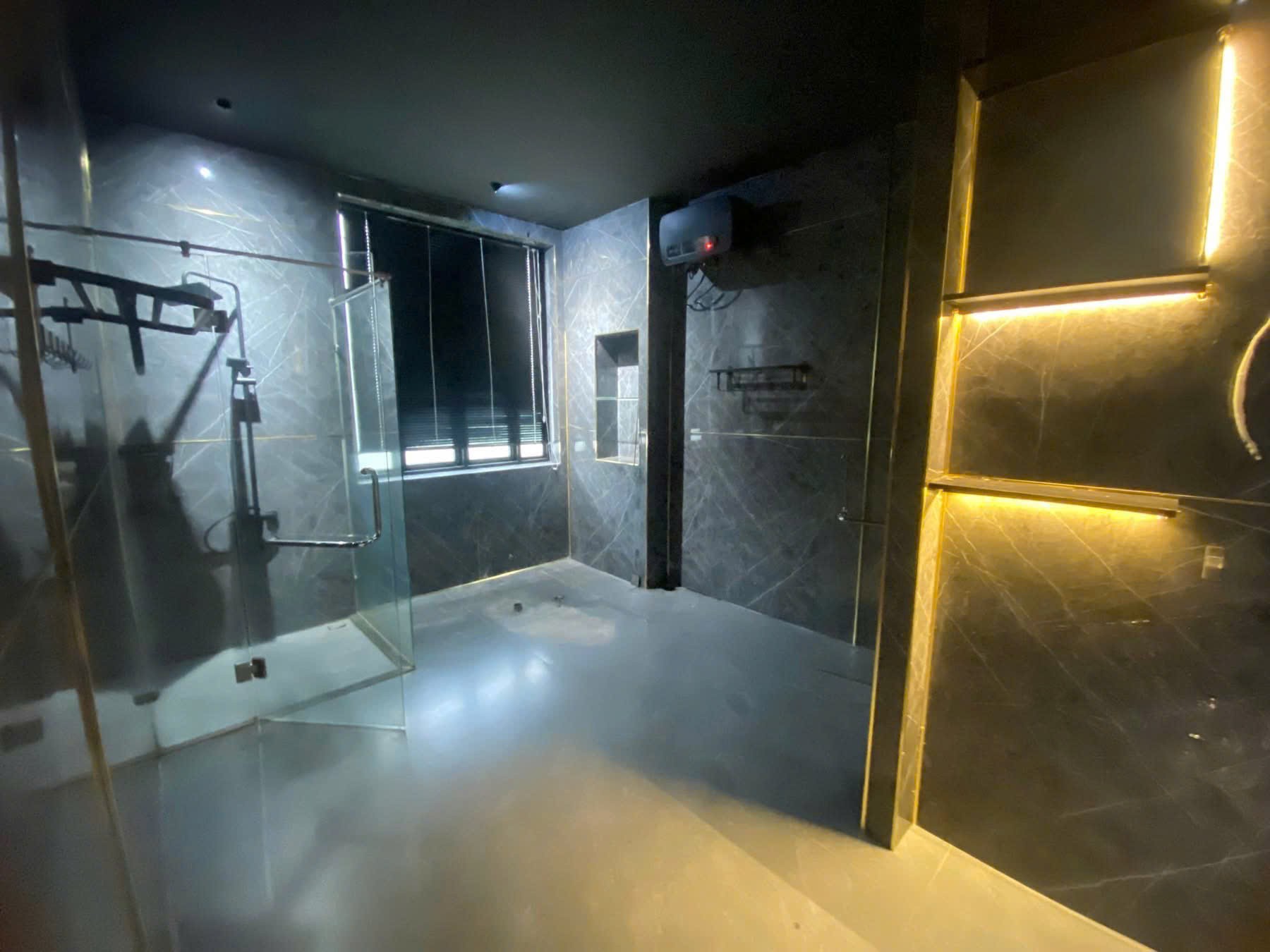 Cần bán Nhà mặt tiền Quận 2, Hồ Chí Minh, Diện tích 150m², Giá Thương lượng 4