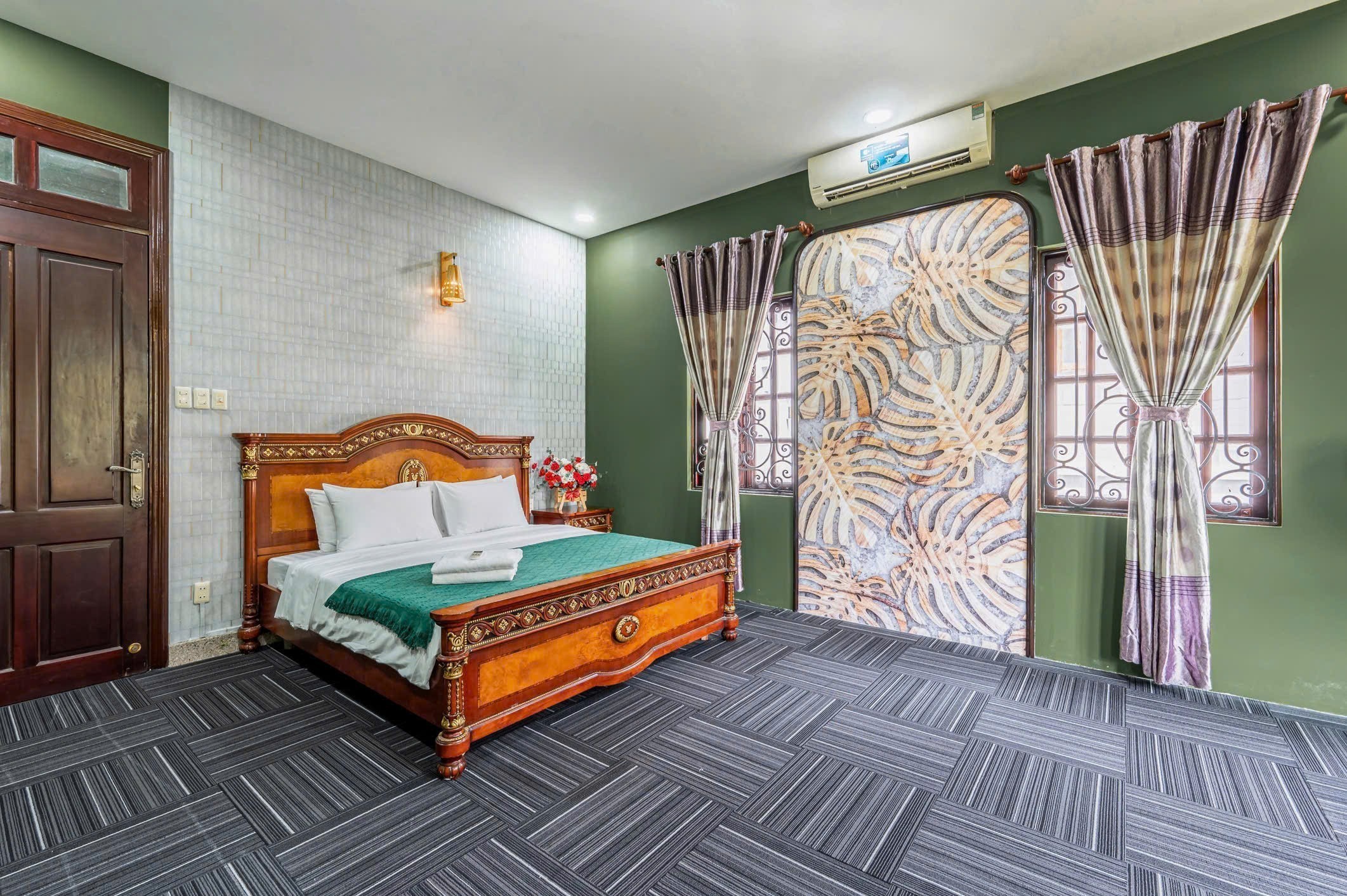 Cho thuê Biệt thự Phường Thảo Điền, Quận 2, Diện tích 324m², Giá Thương lượng 8