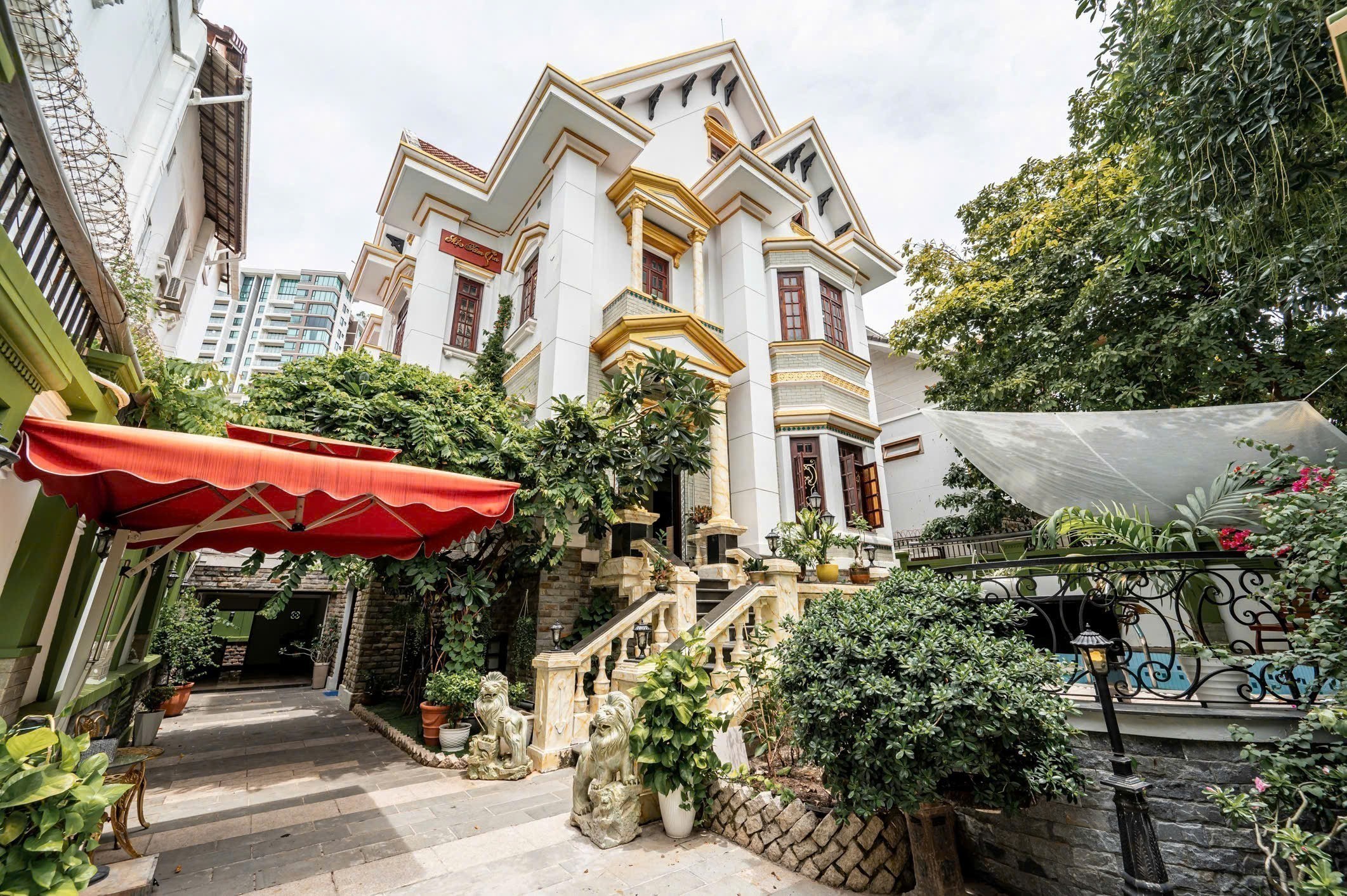 Cho thuê Biệt thự Phường Thảo Điền, Quận 2, Diện tích 324m², Giá Thương lượng 9