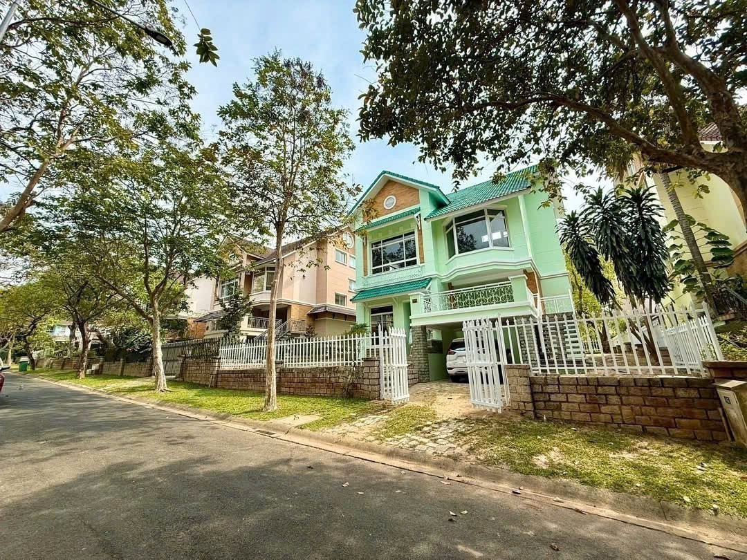 Cần bán Biệt thự Phường Long Bình, Quận 9, Diện tích 384m², Giá Thương lượng 5