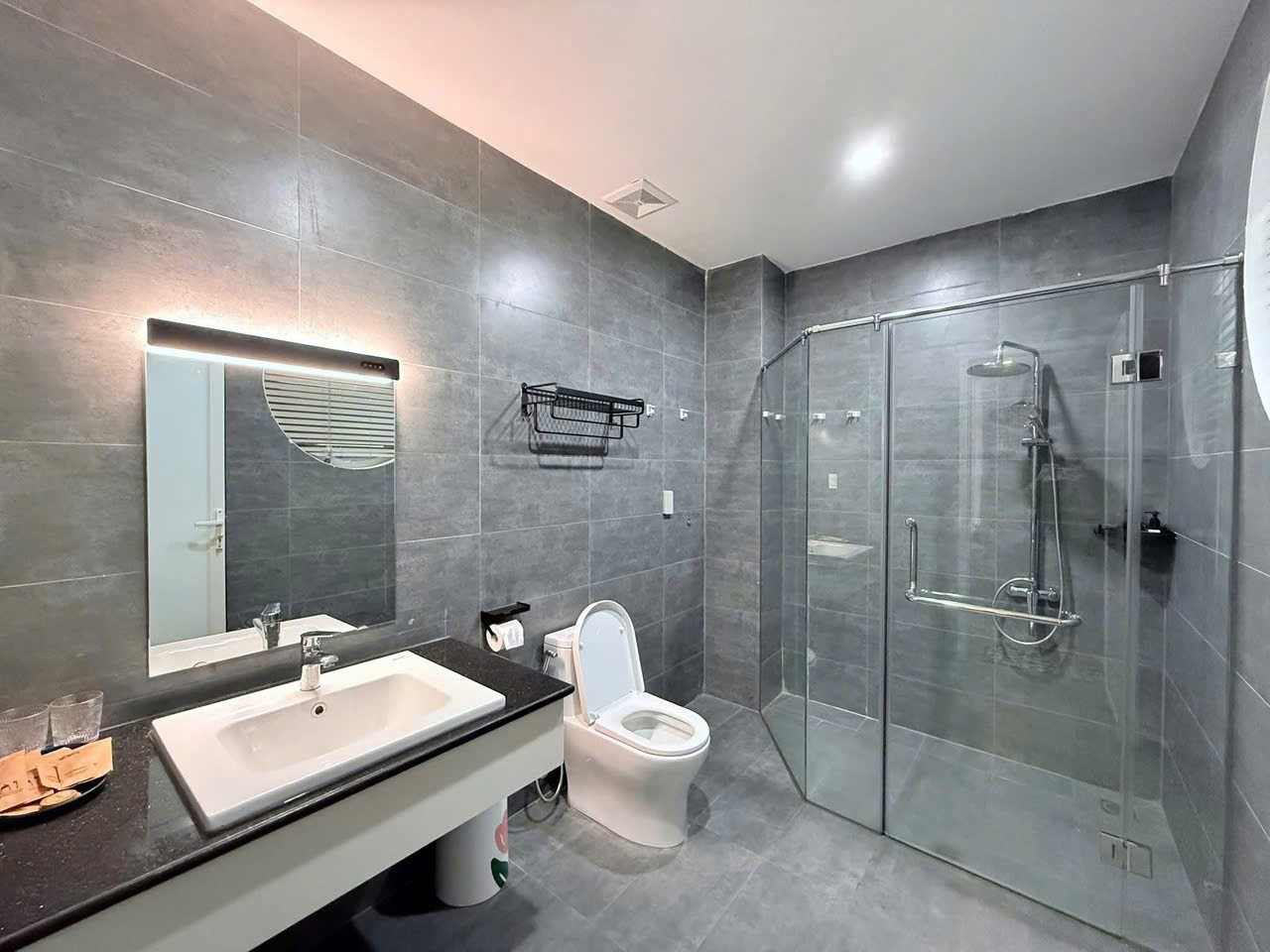 Cho thuê Biệt thự Quận 2, Hồ Chí Minh, Diện tích 400m², Giá Thương lượng 2