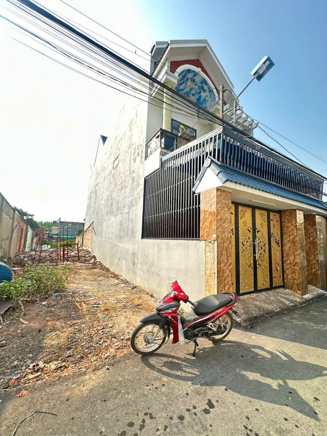 Bấn đất 1 sẹc Nguyễn Văn Tiên ngang 6x22m sỏ hồng, thổ cư 3