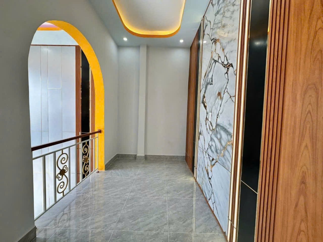 Bán 2 nhà xã Long Trạch, Cần Đước dt 105m2 , 1 lửng,3pn,3wc đã hoàn công giá 2,38 tỷ /căn 15