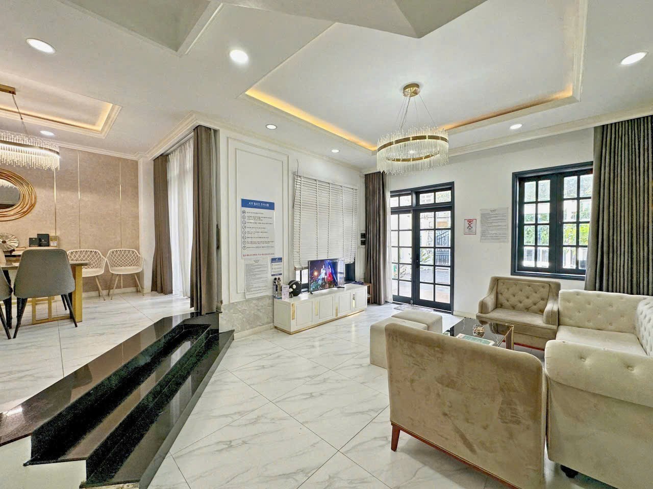 Cho thuê Biệt thự Quận 7, Hồ Chí Minh, Diện tích 200m², Giá 100 Triệu/tháng 4