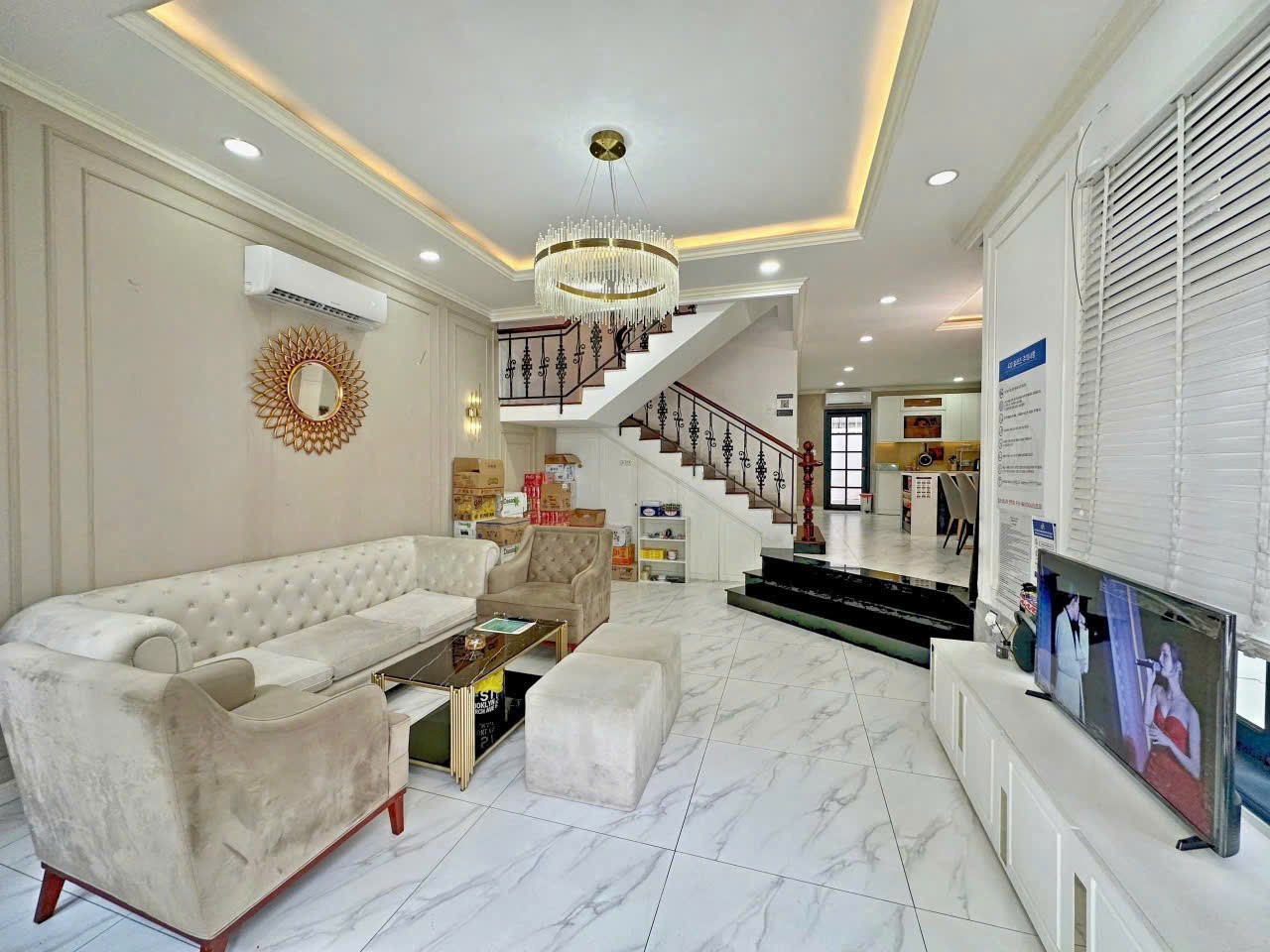 Cho thuê Biệt thự Quận 7, Hồ Chí Minh, Diện tích 200m², Giá 100 Triệu/tháng 3