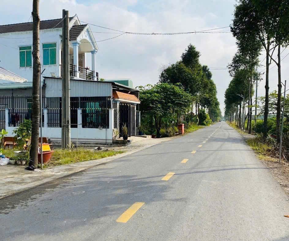 Bán 3 nền thổ cư liền kề đường beton oto xã Lương Hòa, Bến Lức dt 99m2 giá 850tr , 110m2 giá 980tr 2