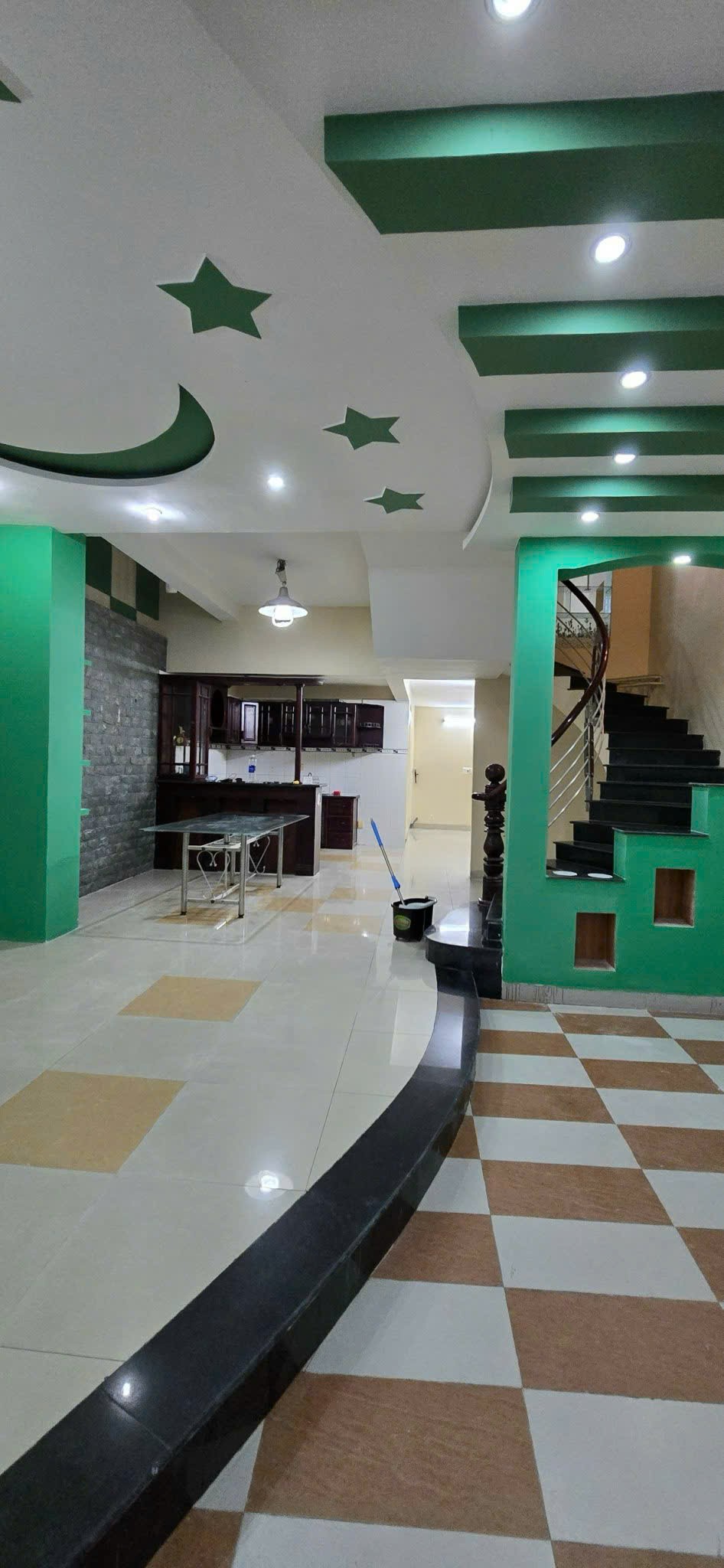 Cho thuê Nhà mặt tiền Phường Phước Long B, Quận 9, Diện tích 140m², Giá 20 Triệu/tháng
