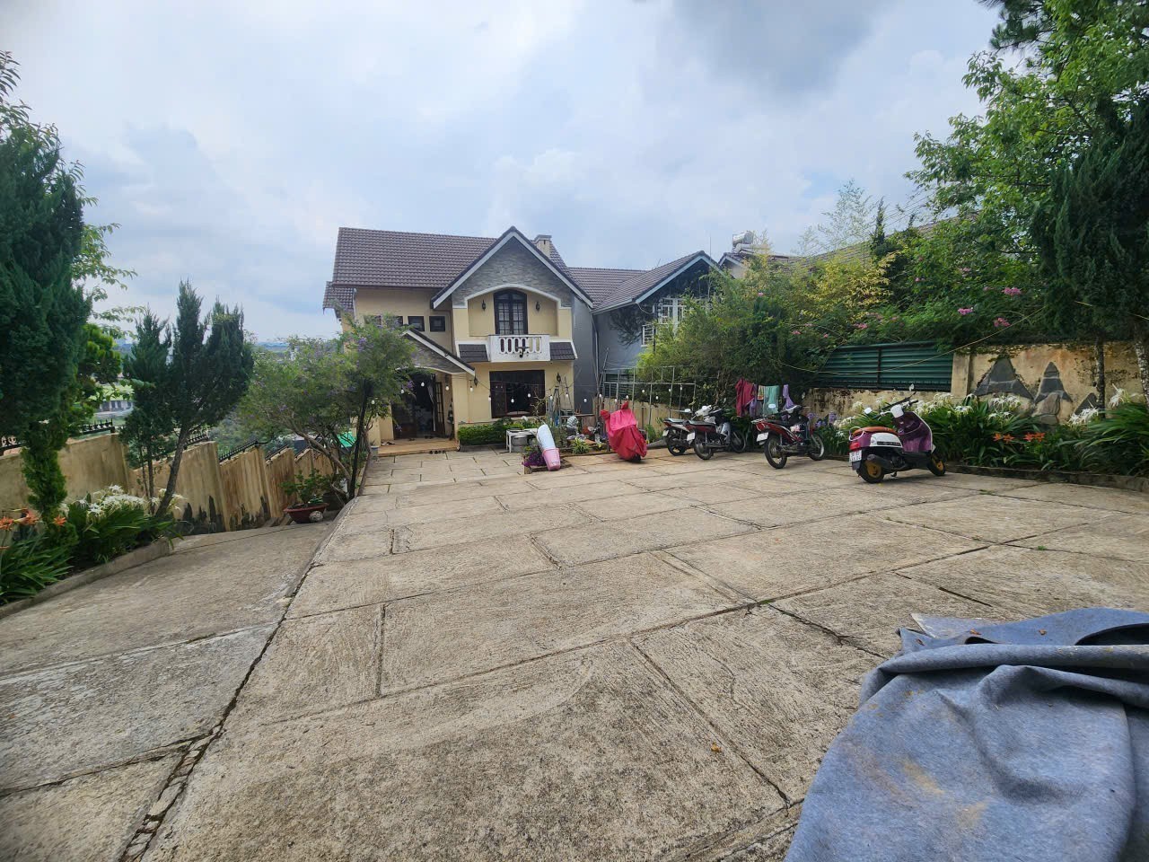 CHO THUÊ VILLA SÂN VƯỜN SIÊU RỘNG – PHƯỜNG LÂM VIÊN, ĐÀ LẠT 3