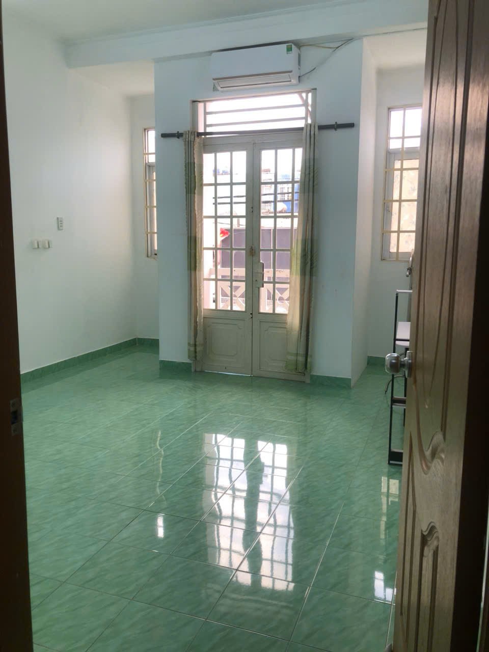 BÁN MẶT TIỀN KINH DOANH 1806 HUỲNH TẤN PHÁT - CHỈ 5 TỶ 5 4