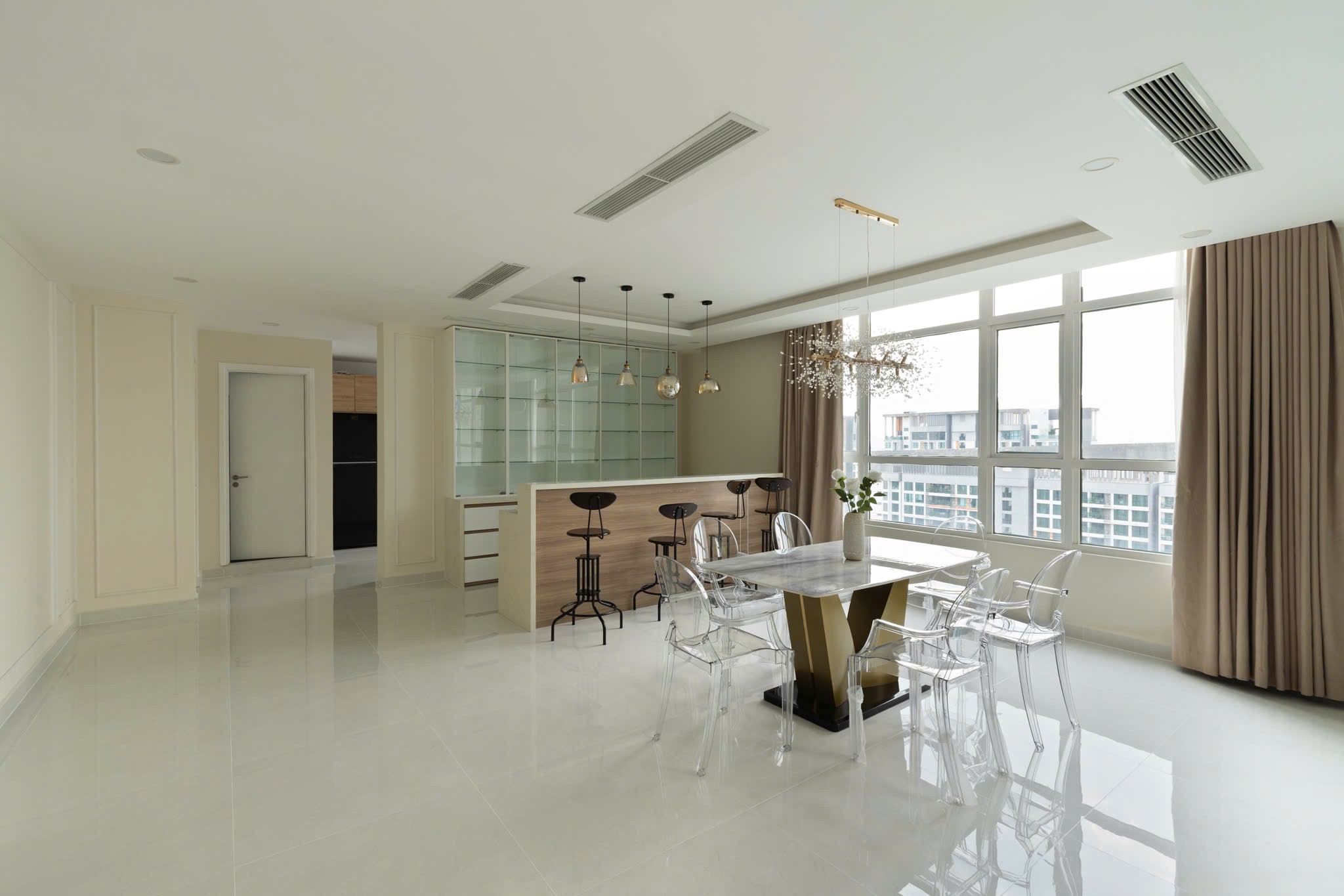 Cho thuê Căn hộ chung cư Quận 2, Hồ Chí Minh, Diện tích 300m², Giá Thương lượng 6