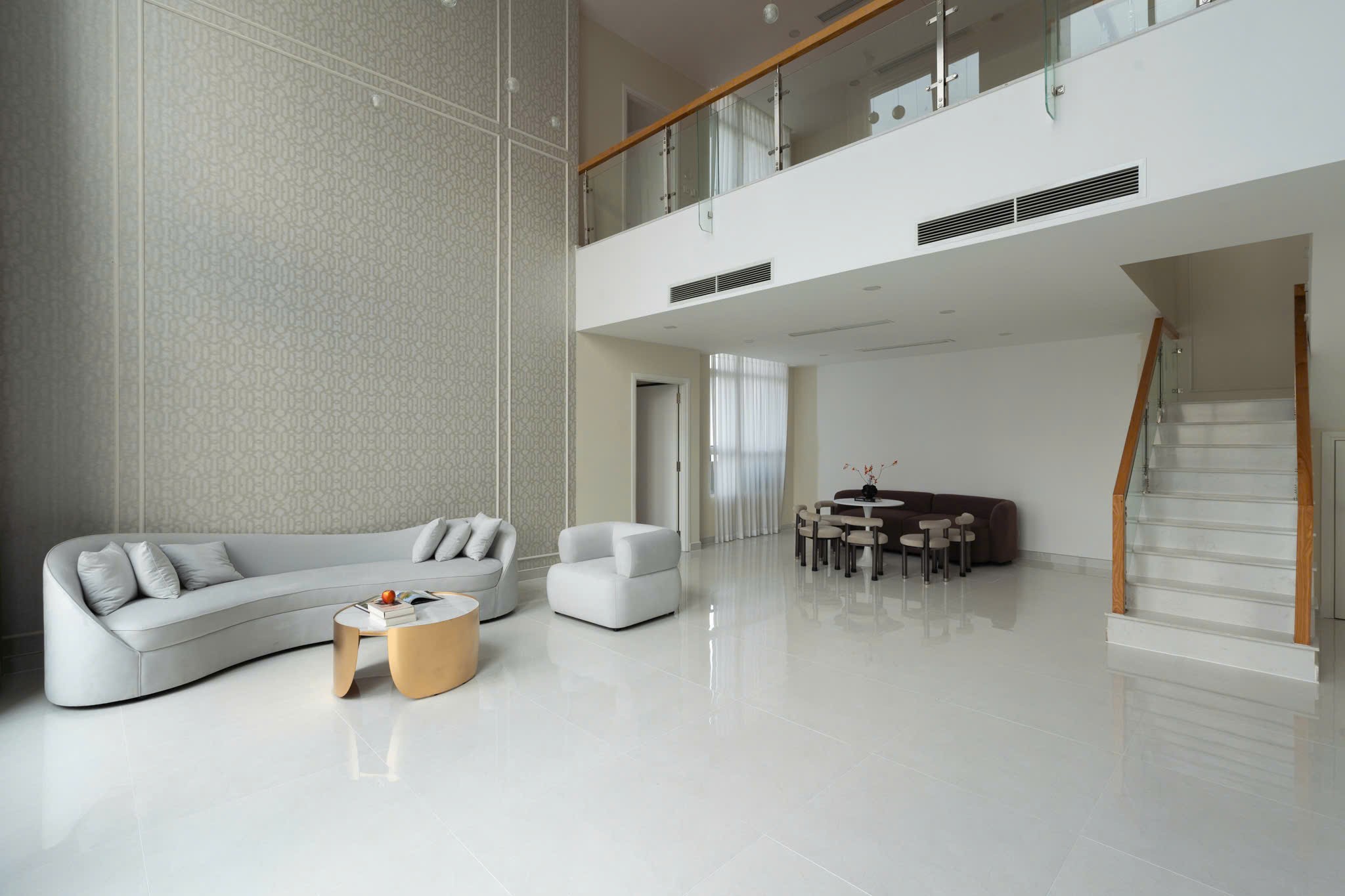 Cho thuê Căn hộ chung cư Quận 2, Hồ Chí Minh, Diện tích 300m², Giá Thương lượng 10