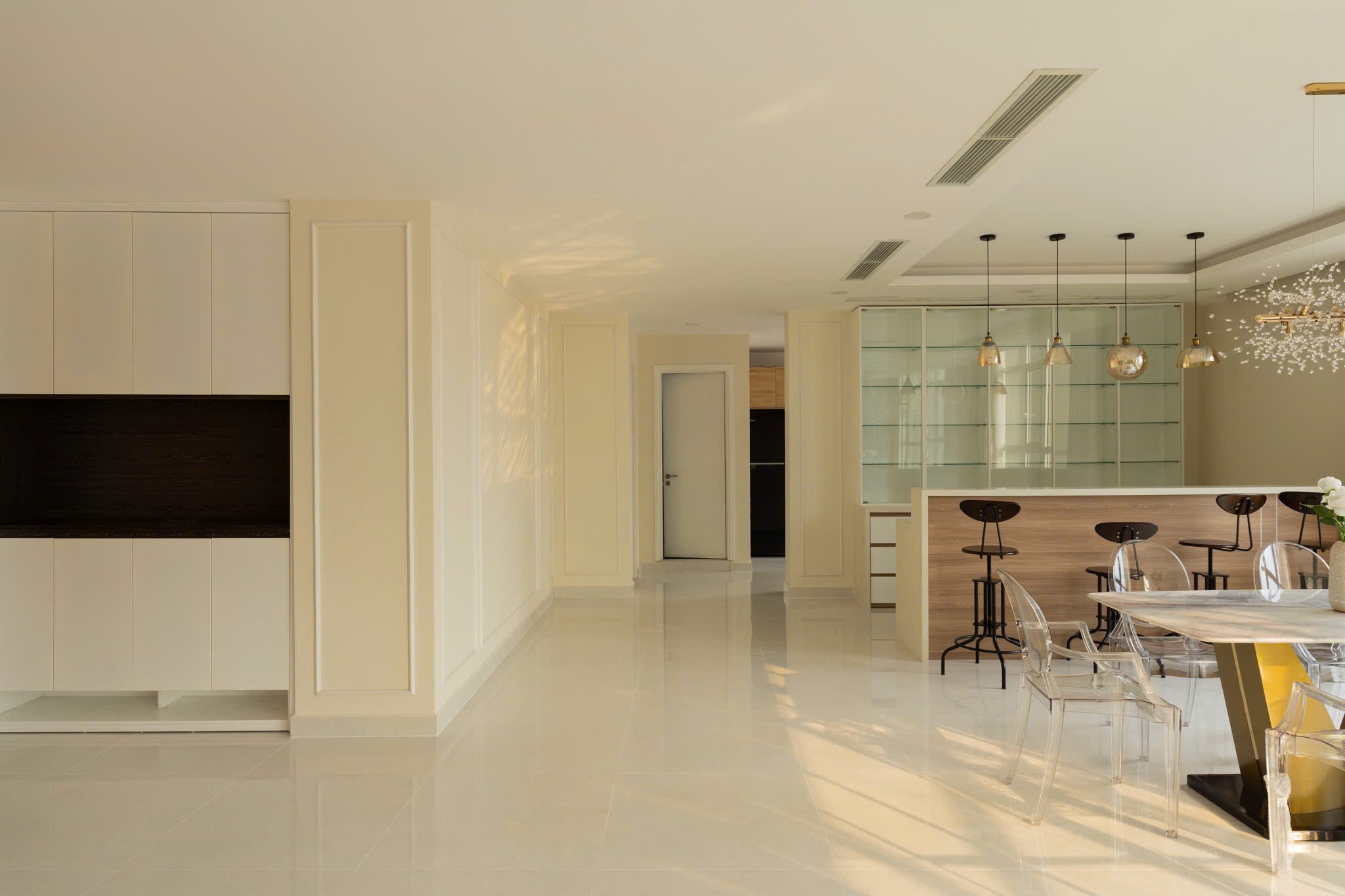 Cho thuê Căn hộ chung cư Quận 2, Hồ Chí Minh, Diện tích 300m², Giá Thương lượng 20