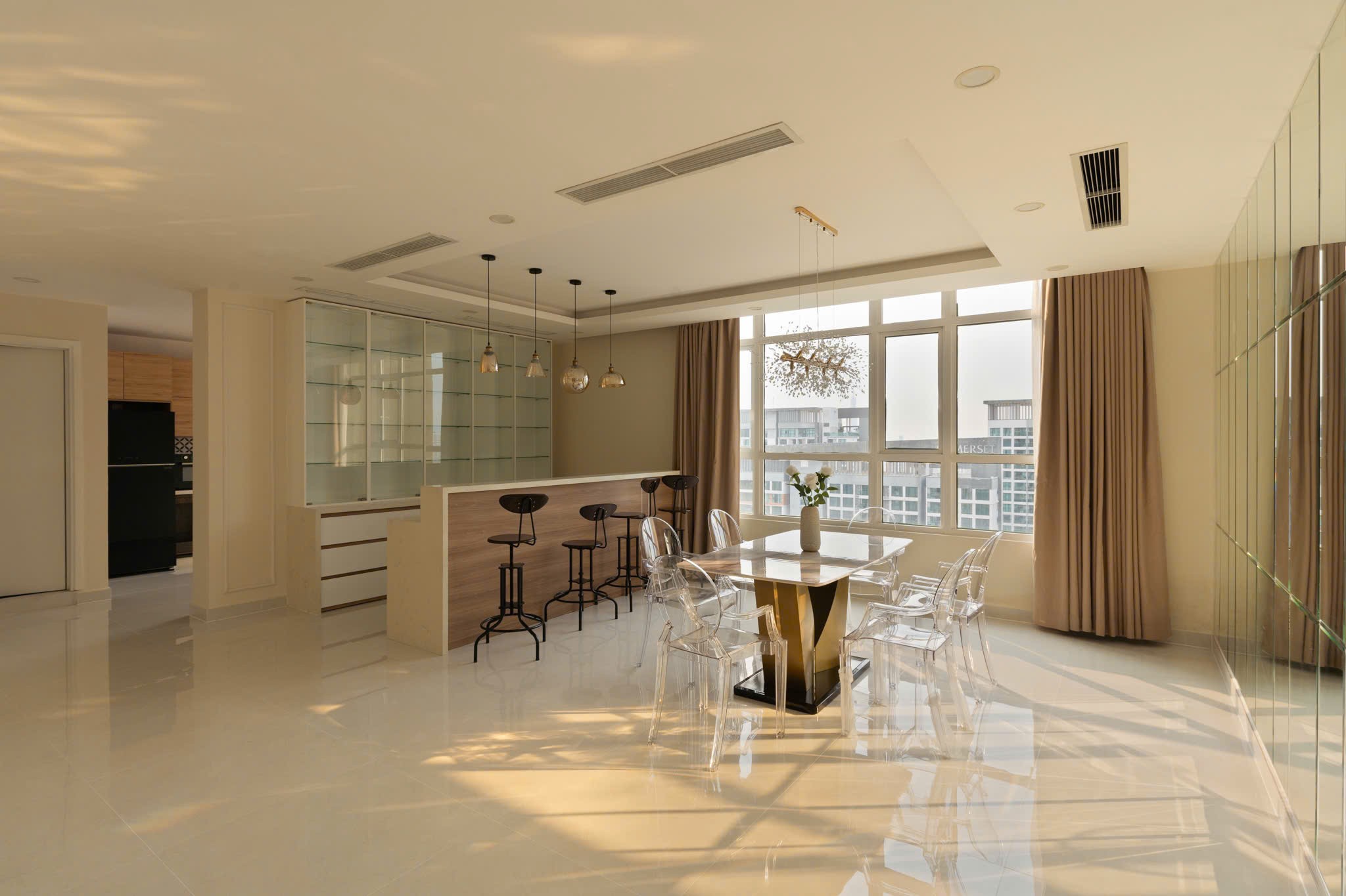 Cho thuê Căn hộ chung cư Quận 2, Hồ Chí Minh, Diện tích 300m², Giá Thương lượng 24