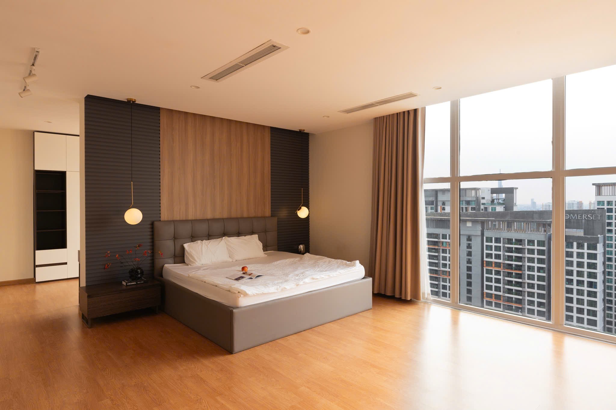 Cho thuê Căn hộ chung cư Quận 2, Hồ Chí Minh, Diện tích 300m², Giá Thương lượng 31