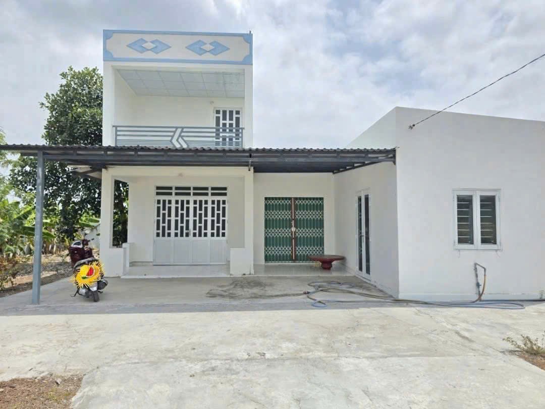 Bán nhà vườn Lạc Tấn, Tân Trụ tdt 485m2 ( 237m2 thổ) 1 lầu 2pn, 2wc giá 1,95 tỷ 4