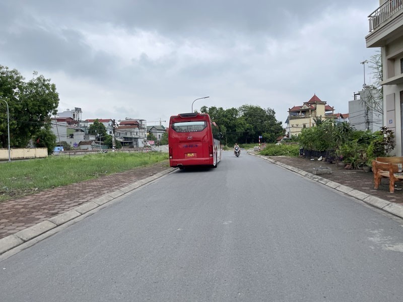 SIÊU PHẨM "HOA HẬU" ĐÔNG DƯ 63,8m2 Đất Trung Tâm, View 4 trong 1: Vườn Hoa, Hồ, Trường học, Chợ