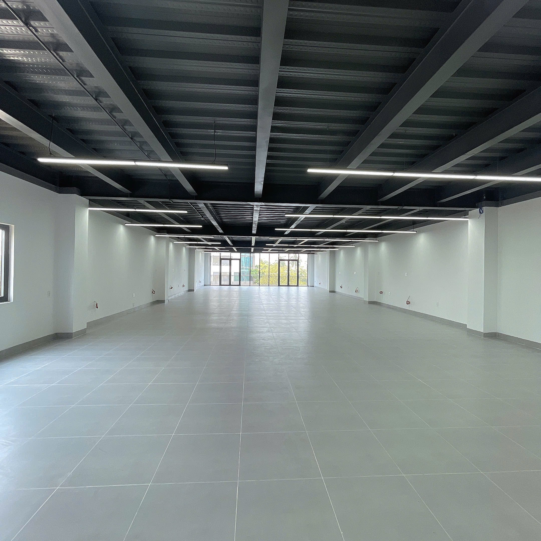 Cho Thuê Văn Phòng Đường Phan Đăng Lưu Hải Châu Đà Nẵng – 220m², Thang Máy, PCCC, Giá 21 Triệu 3