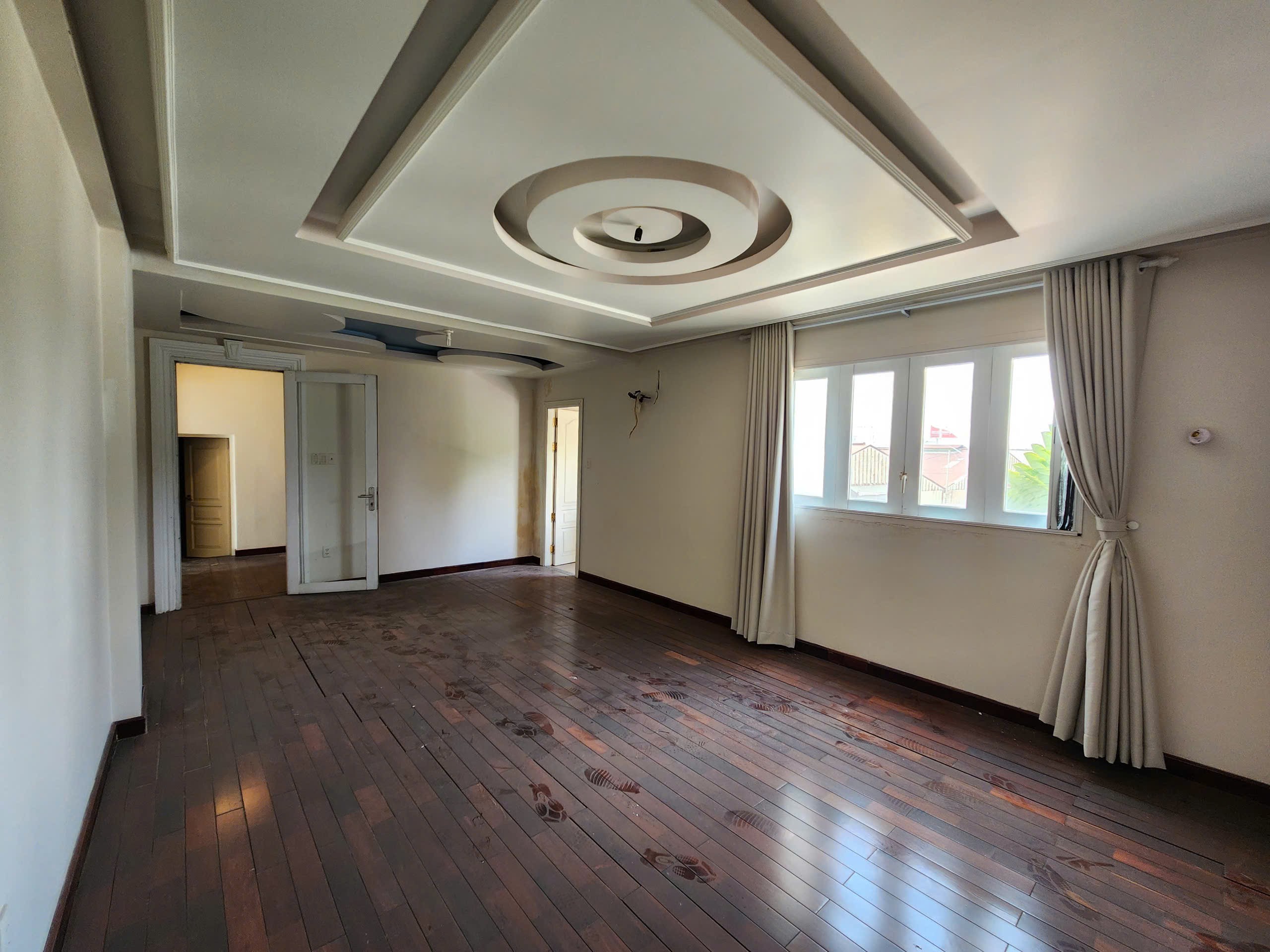Cho thuê Biệt thự Phường Thảo Điền, Quận 2, Diện tích 650m², Giá Thương lượng 8