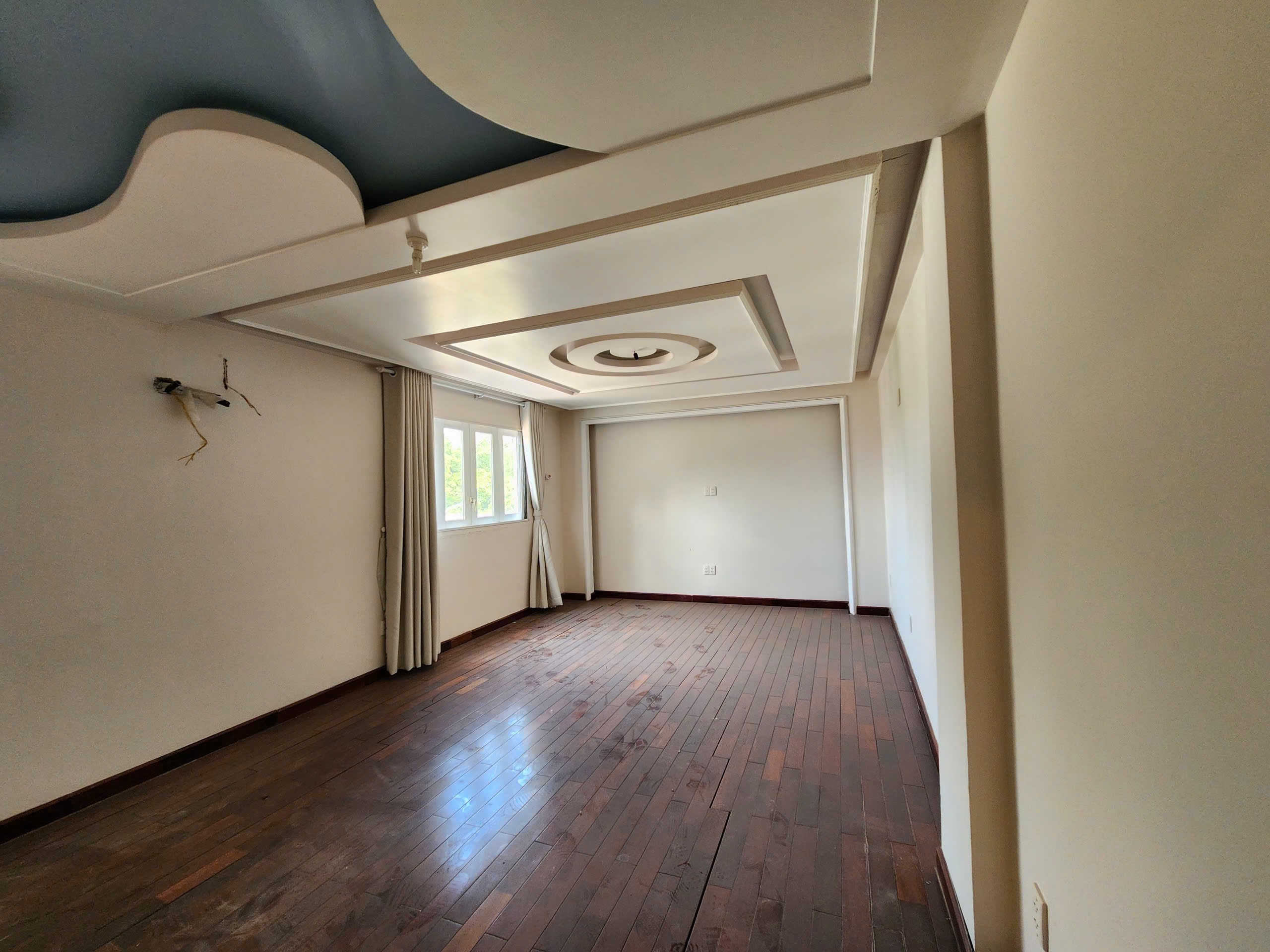Cho thuê Biệt thự Phường Thảo Điền, Quận 2, Diện tích 650m², Giá Thương lượng 11
