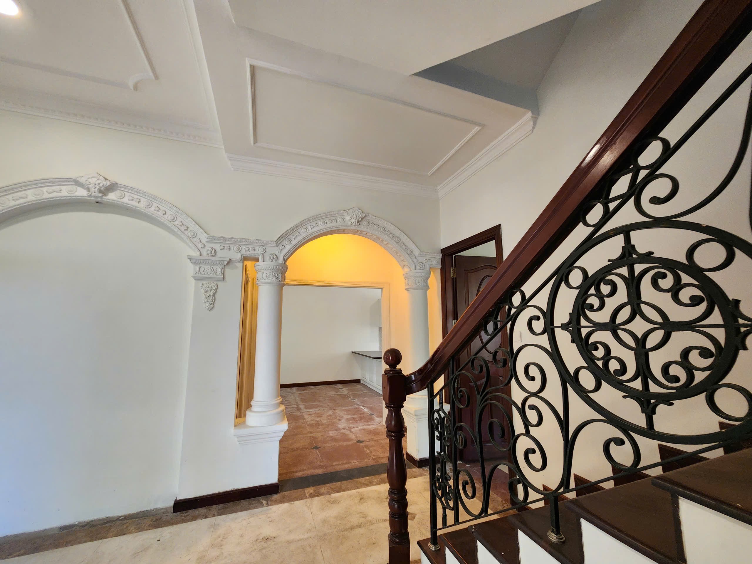 Cho thuê Biệt thự Phường Thảo Điền, Quận 2, Diện tích 650m², Giá Thương lượng 5