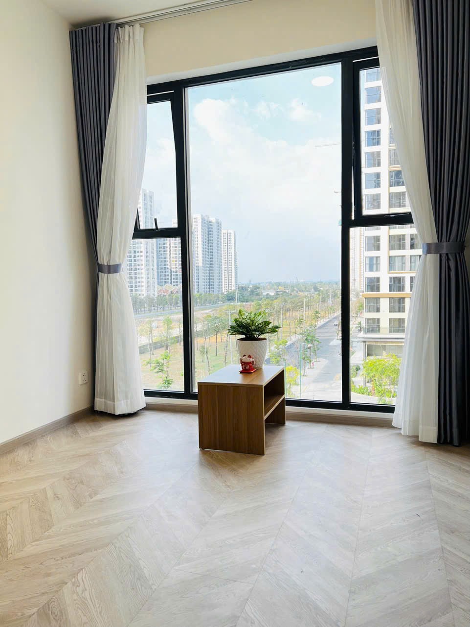 Cần bán Căn hộ chung cư Phường Long Bình, Quận 9, Diện tích 100m², Giá 7.2 Tỷ 10