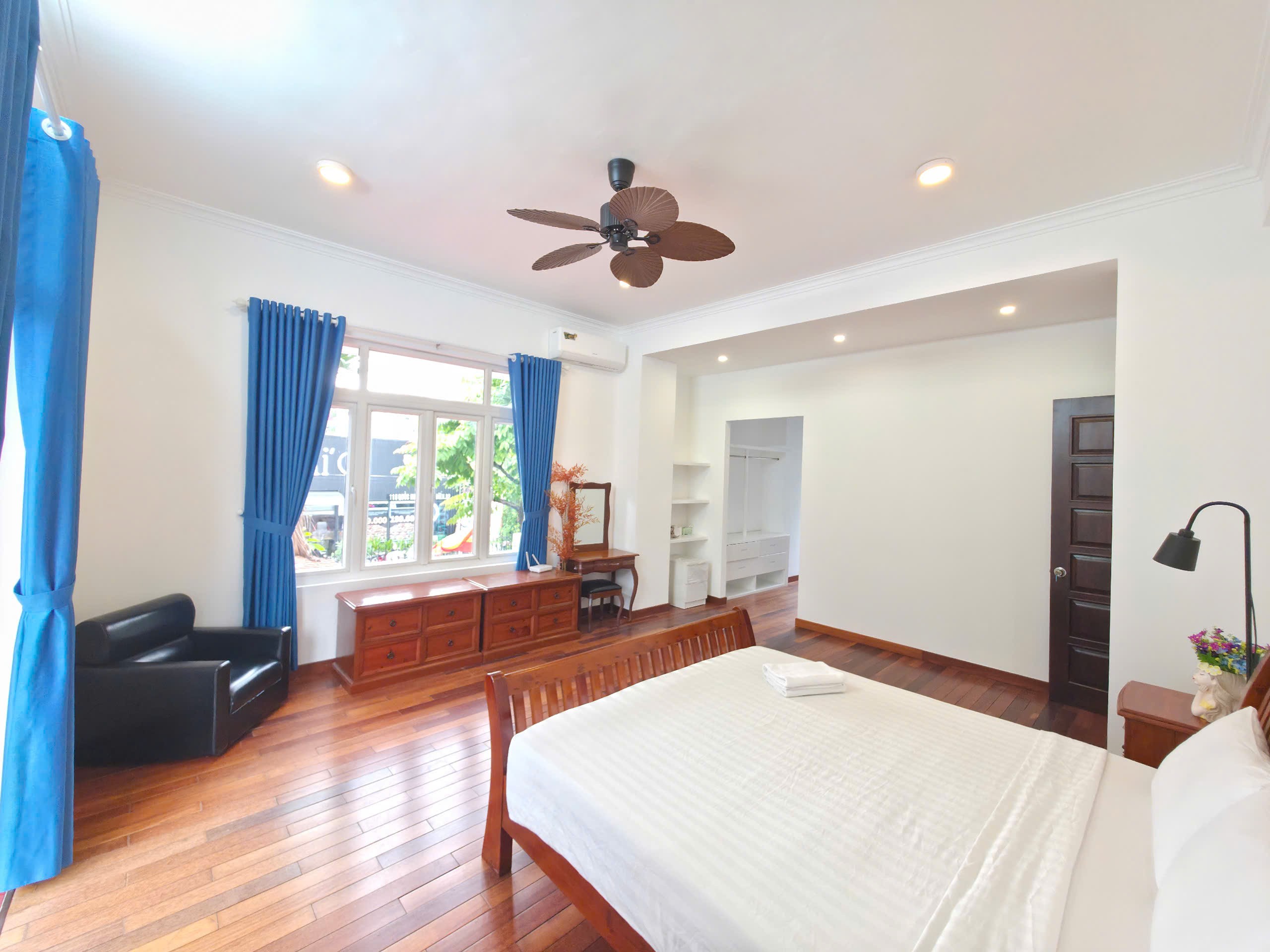 Cho thuê Biệt thự Phường Thảo Điền, Quận 2, Diện tích 432m², Giá Thương lượng