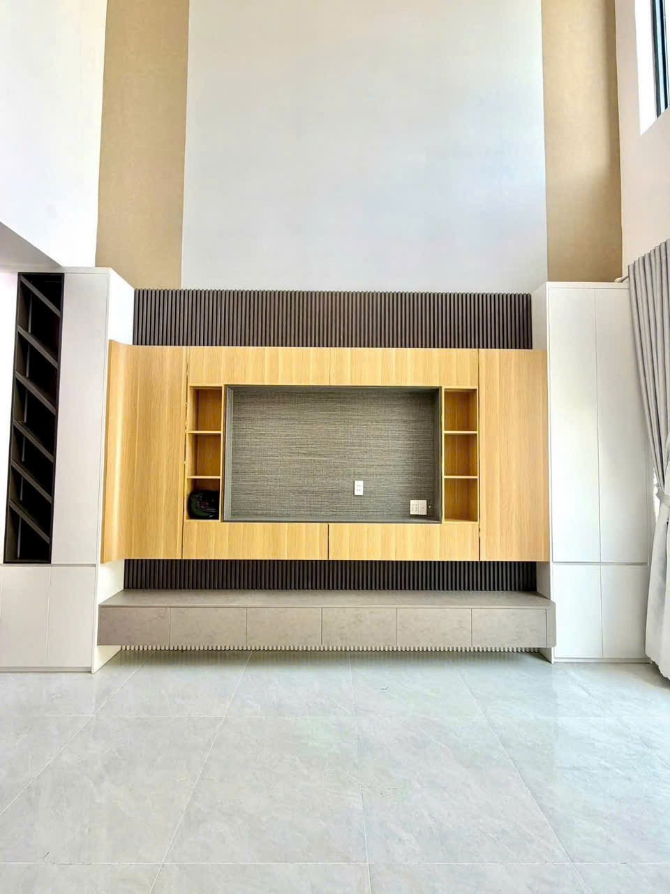 Bán nhà mới xây gần chợ Gò Đen dt 108m2 1 lửng, 3pn,3wc giá 2,65 tỷ 3