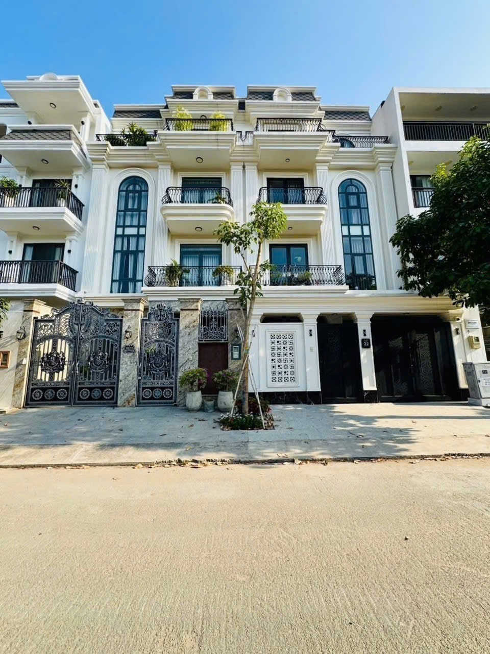 Cần bán Nhà mặt tiền Phường An Phú, Quận 2, Diện tích 126m², Giá 43.5 Tỷ
