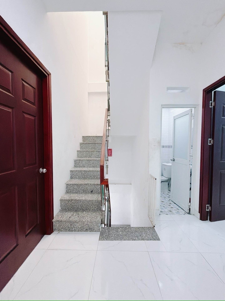 BÁN NHÀ Đ.ĐOÀN VĂN BƠ- NGANG 5M- 38M2 CHỈ 4.75T- GẦN NGAY KHU ẨM THỰC VĨNH KHÁNH- HOÀNG DIỆU- 5