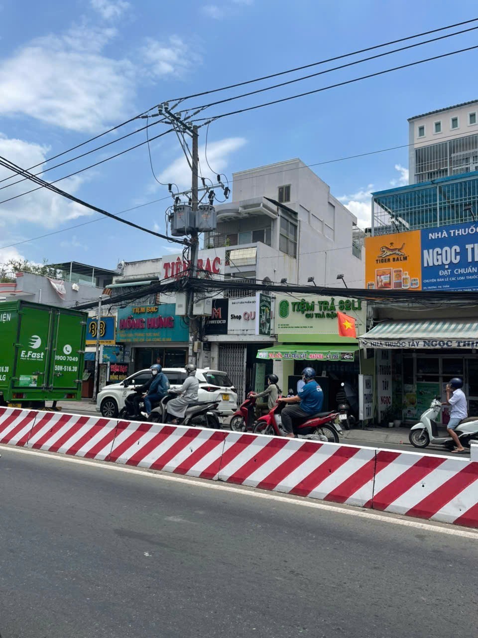 Cần bán Nhà mặt tiền đường Huỳnh Tấn Phát, Phường Bình Thuận, Diện tích 70m², Giá 19.5 Tỷ