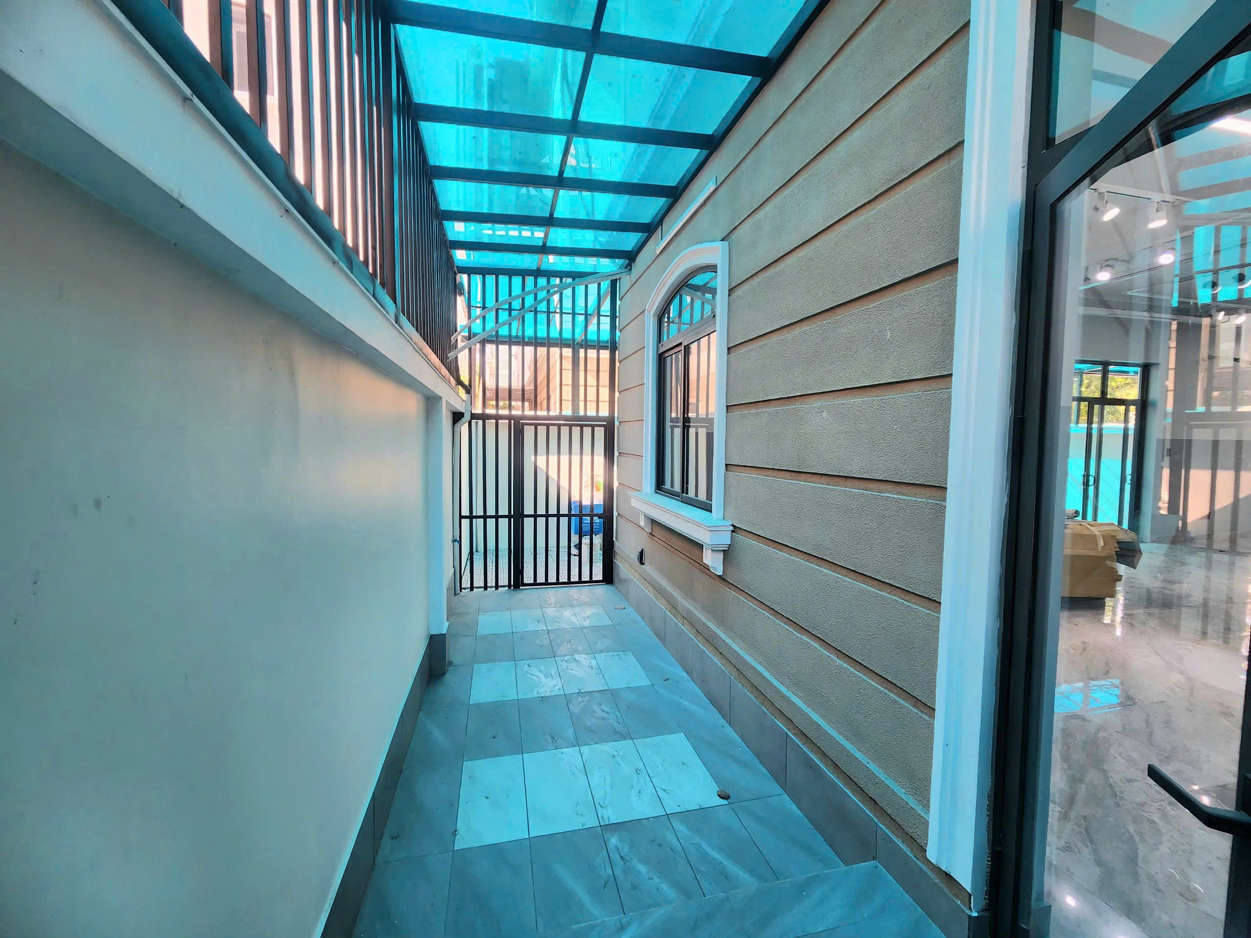 Cho thuê Biệt thự Phường Thảo Điền, Quận 2, Diện tích 200m², Giá 75 Triệu/tháng 12