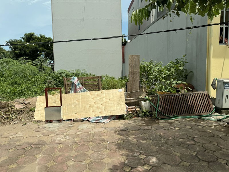 Bán Đất TĐC Trâu Quỳ 32,7m2 Vỉa Hè 12m Kinh Doanh Tốt, Sát Vinhomes, Sổ Đỏ Chính Chủ