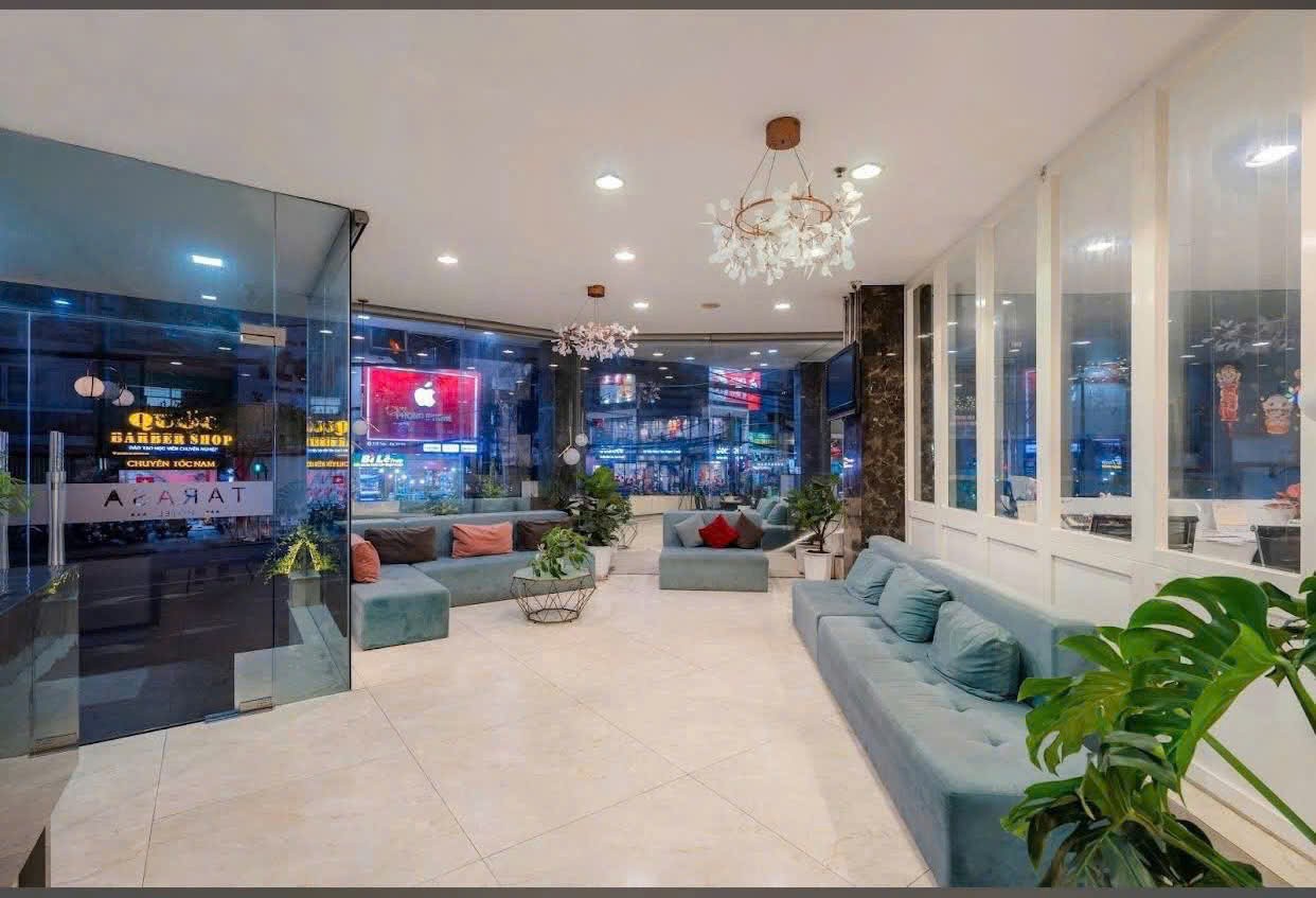 Cần bán Nhà mặt tiền Thủ Đức, Hồ Chí Minh, Diện tích 240m², Giá Thương lượng 3